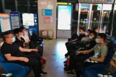 又见杀猪盘!女子被“男友”诱入黑平台骗走120万! 又见杀猪盘!女子被“男友”诱入黑平台骗走120万!