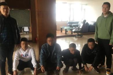 被“投资大师”蛊惑,江西一男子在福汇国际APP损失60万! 被“投资大师”蛊惑,江西一男子在福汇国际APP损失60万!