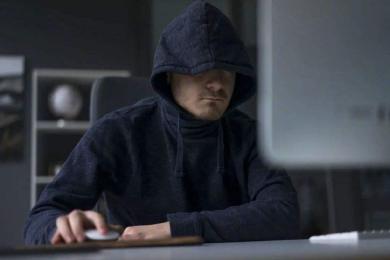 是“杀猪盘”!网恋假军官,8天被骗180万余元! 是“杀猪盘”!网恋假军官,8天被骗180万余元!