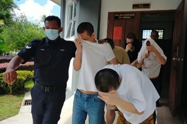 马来西亚专向新加坡人下手的20名涉诈嫌疑人认罪 马来西亚专向新加坡人下手的20名涉诈嫌疑人认罪