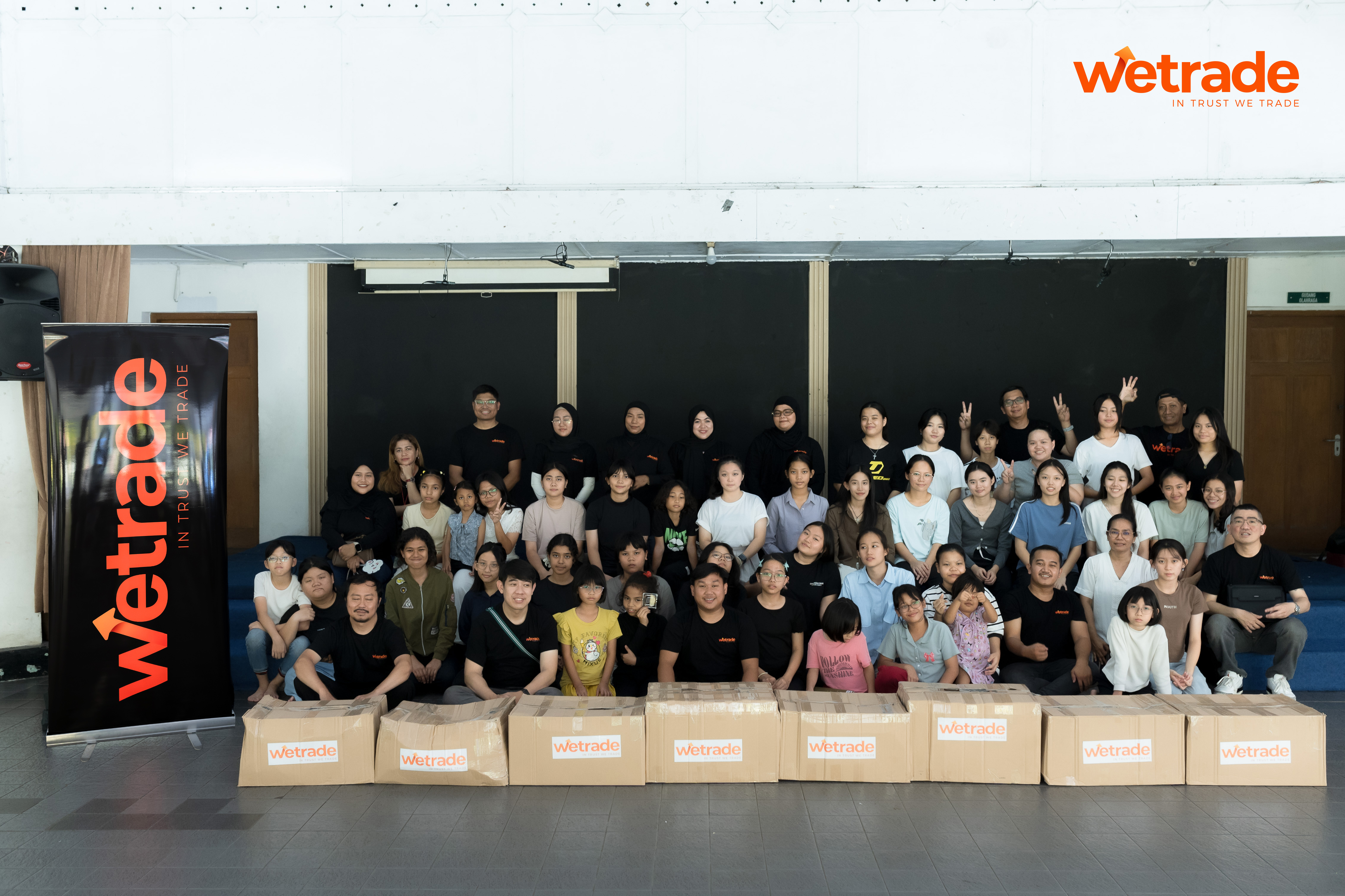 SEP_5410_edit bunting copy.jpg