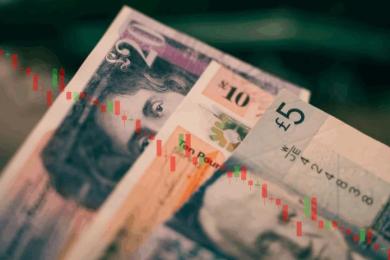 英镑波动加剧，英国基金经理拟加码外汇对冲