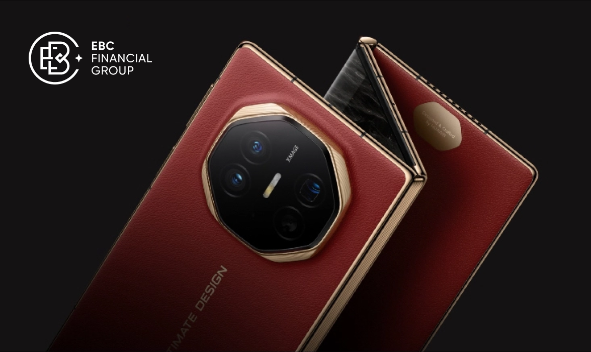 全球首个三折叠屏机 在折叠世界里舒展格局.png