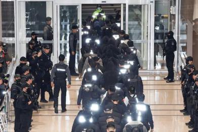 涉诈486亿韩元！73名韩籍电诈嫌疑人从柬埔寨被押回