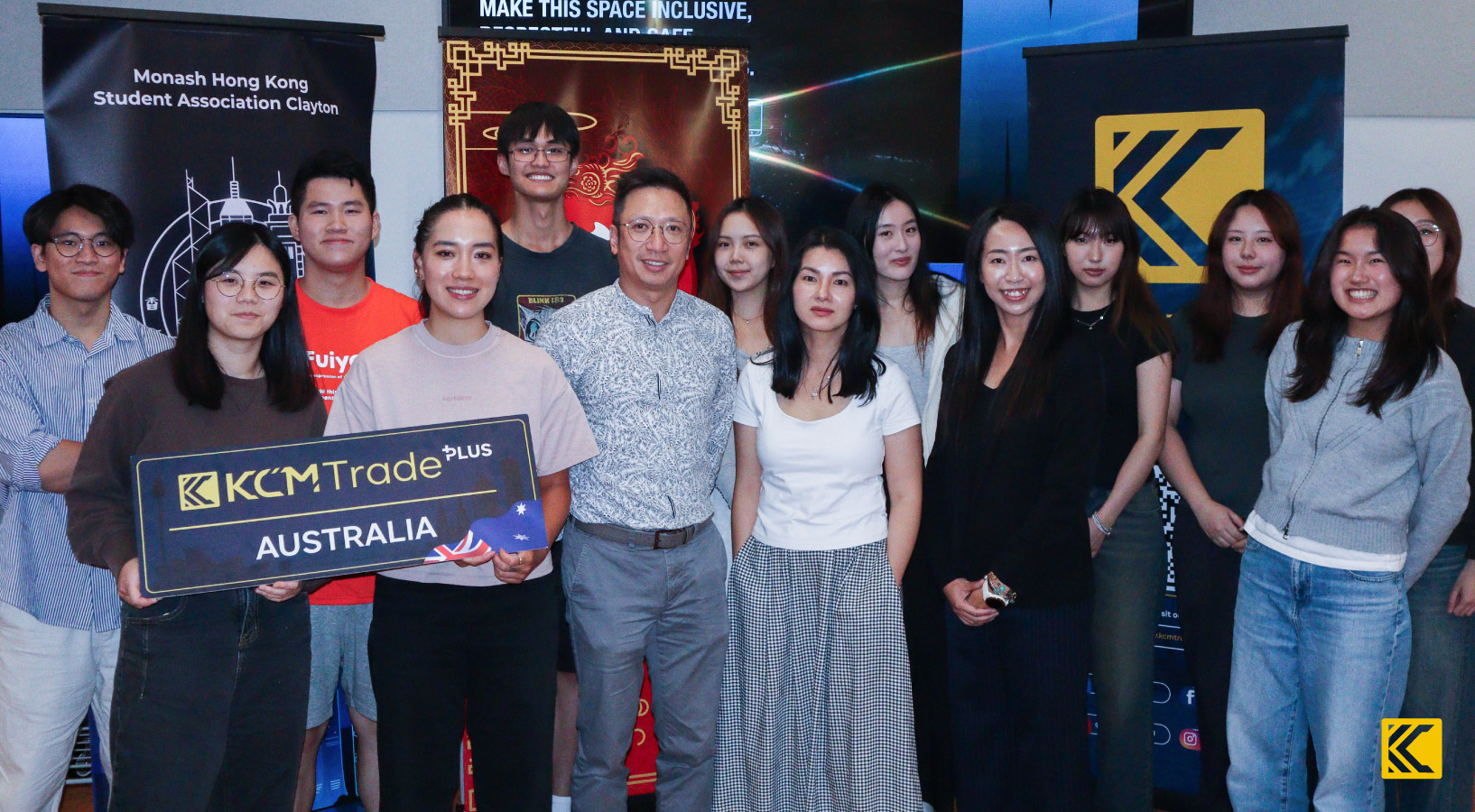 69d8833d837ff44fd221c844_Oweek & Trading 101 Class_Image Support_7.jpg