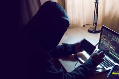 每分钟烧掉1675英镑！英国投资诈骗一年卷走8.8亿，报案量激增三成