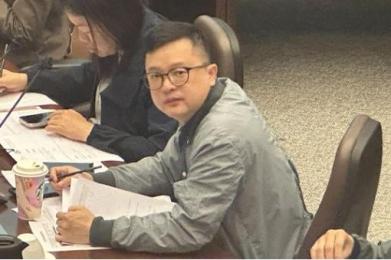 香港区议员卷入鼎益丰诈骗丑闻：任非执董八年收千万,四年未申报