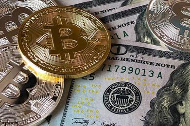 FBI 曝光加密货币诈骗新招：快递员上门收现金