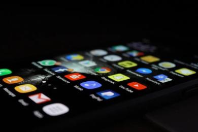 警惕WhatsApp和Telegram上的“暴利投资群”