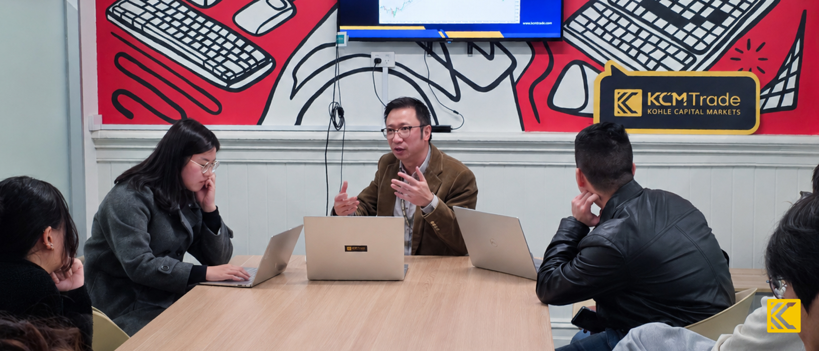 AU Trading Workshop_Image Support-02.jpg