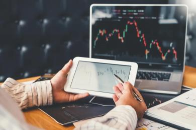 外汇对冲参与率94%创新高，北美97%基金经理仍亏损