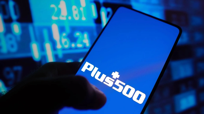Plus500美国扩张新进展：收购Hedge待批，超级应用目标2027年Q1